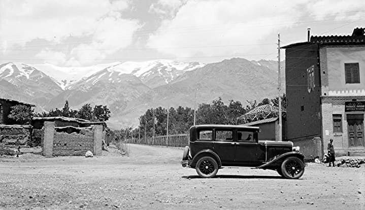 میدان تجریش، تغییرات خود را در طول ۹۴ سال گذشته به نمایش می گذارد. میدان تجریش، تغییرات خود را در طول ۹۴ سال گذشته به نمایش می گذارد.