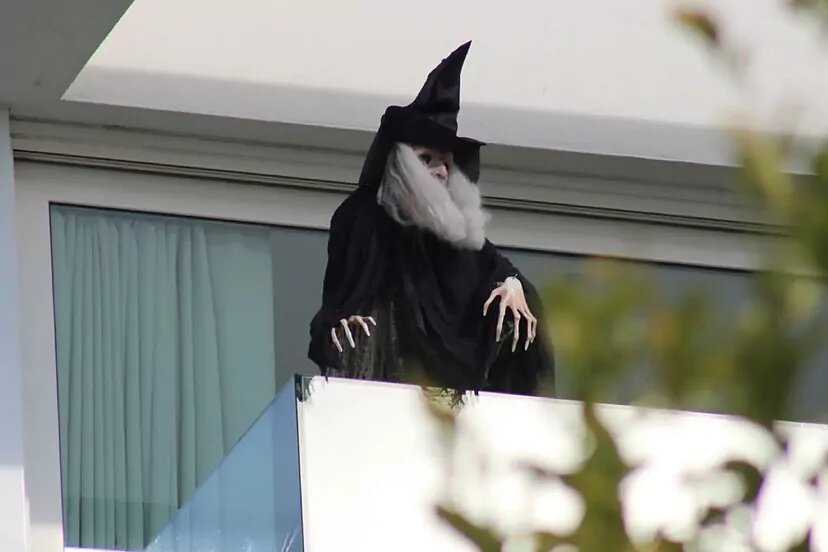 عکس | اقدام جنجالی شکیرا علیه خانواده پیکه/خندههای خواننده کلمبیایی در فرودگاه