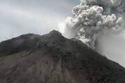 ببینید | لحظه فوران آتشفشان کوه مراپی در اندونزی
