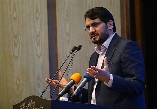 ببینید | محاصره بذرپاش در میان مردم تبریز؛ اعتراضات به وزیر راه بالا گرفت