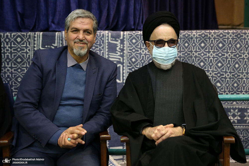 خاتمی بر پیکر غفوریفرد «نماز میت» خواند + عکسها