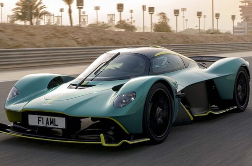 تجربه رانندگی با آستون مارتین والکری/ عکس تجربه رانندگی با آستون مارتین والکری/ عکس