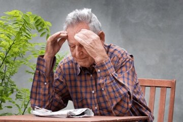 مشکل در راه رفتن نشانه اولیه این بیماری است