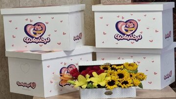 اهدای بسته لبخند مادری به زنان باردار بشاگردی