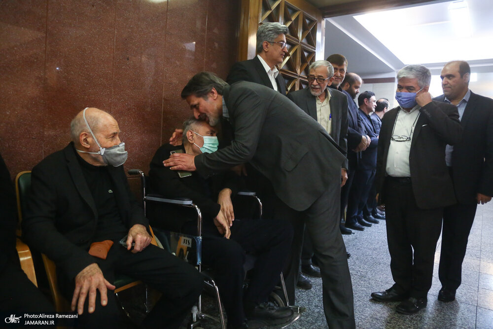 چهرههای حاضر در مراسم «ختم» مادر حجاریان + عکسها