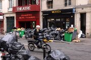 ببینید | پاریس عاشقانه‌ترین شهر جهان در حال غرق شدن زیر زباله