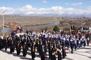 ببینید |  اجرای سرود سلام فرمانده در نقطه صفر مرزی ایران و جمهوری آذربایجان