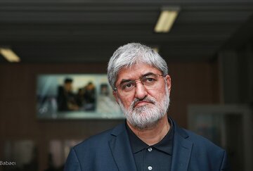 مطهری: «حکومت» فکر میکند با همین «اقلیت کاملا متدین» میتواند نظام را حفظ کند مطهری: «حکومت» فکر میکند با همین «اقلیت کاملا متدین» میتواند نظام را حفظ کند