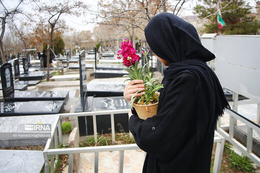 آخرین پنجشنبه سال در آرامستان‌های تبریز