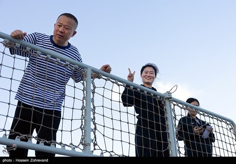 استقبال ناوهای ایران از ناو گروههای چین و روسیه در آبهای کشورمان+ عکسها