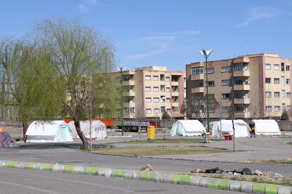 آخرین وضعیت زلزلهزدگان خوی: پایان آواربرداری ۸۰ درصد واحدهای تخریبی و چادرها