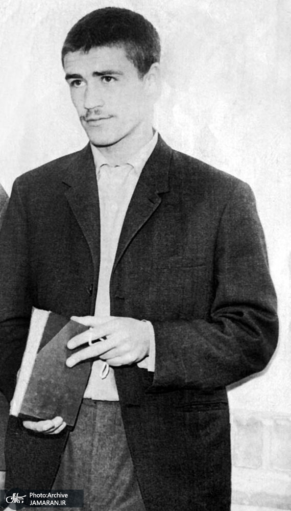 تصاویر کمتر دیدهشده از زندگانی مرحوم سیداحمد خمینی 11 تصاویر کمتر دیدهشده از زندگانی مرحوم سیداحمد خمینی