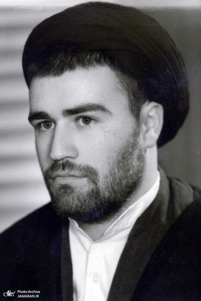 تصاویر کمتر دیدهشده از زندگانی مرحوم سیداحمد خمینی 10 تصاویر کمتر دیدهشده از زندگانی مرحوم سیداحمد خمینی