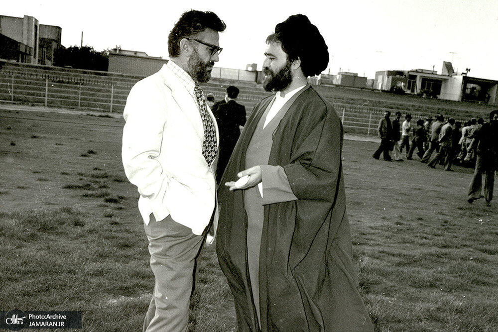 تصاویر کمتر دیدهشده از زندگانی مرحوم سیداحمد خمینی 3 تصاویر کمتر دیدهشده از زندگانی مرحوم سیداحمد خمینی