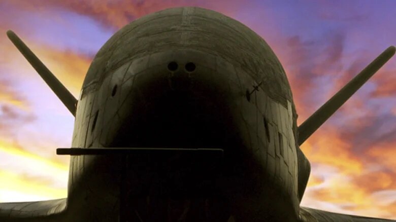 عکس | این هواپیمای مرموز ناسا بالای جو زمین چه می کند؟