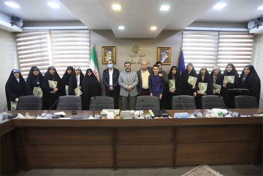 خادمان قرآنی با روحیه جهادی اتفاق بزرگی در حوزه آموزش نوین قرآن رقم زدهاند خادمان قرآنی با روحیه جهادی اتفاق بزرگی در حوزه آموزش نوین قرآن رقم زدهاند