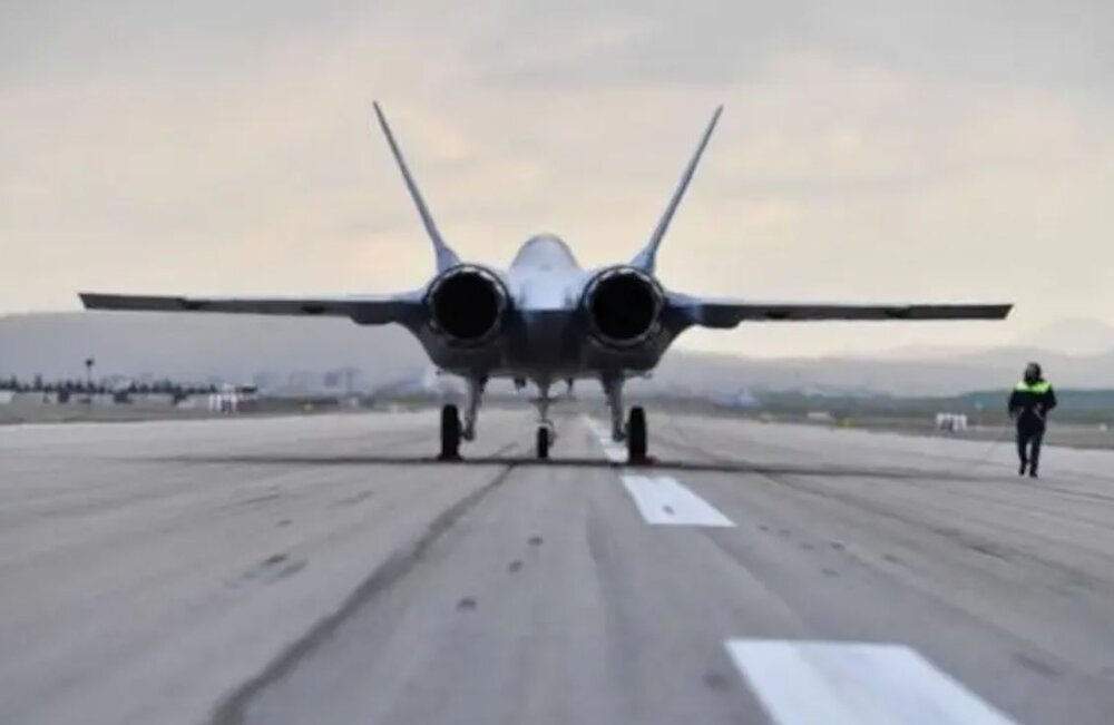 جنگنده نسل پنجم ترکیه شبیه به اف ۲۲ رپتور / عکس