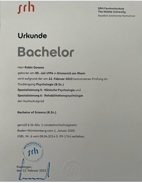 عکس | محصل اینتریها فارغالتحصیل شد