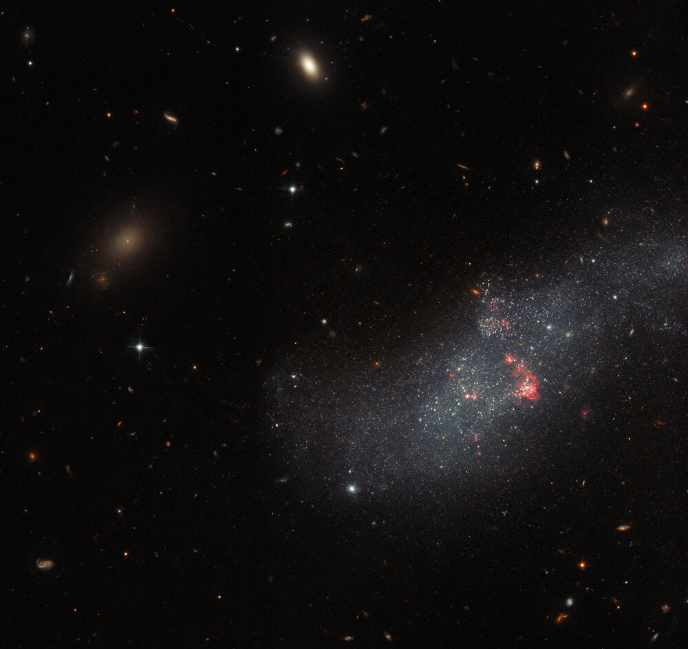 تصویر مخوف هابل از کهکشان کوتوله!/عکس