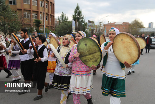 مراسم نوروزخوانی برای استقبال بهار در ساری