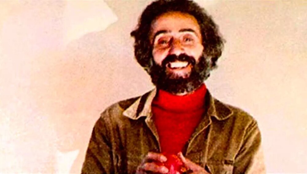 بشنوید | آب سروده سهراب سپهری