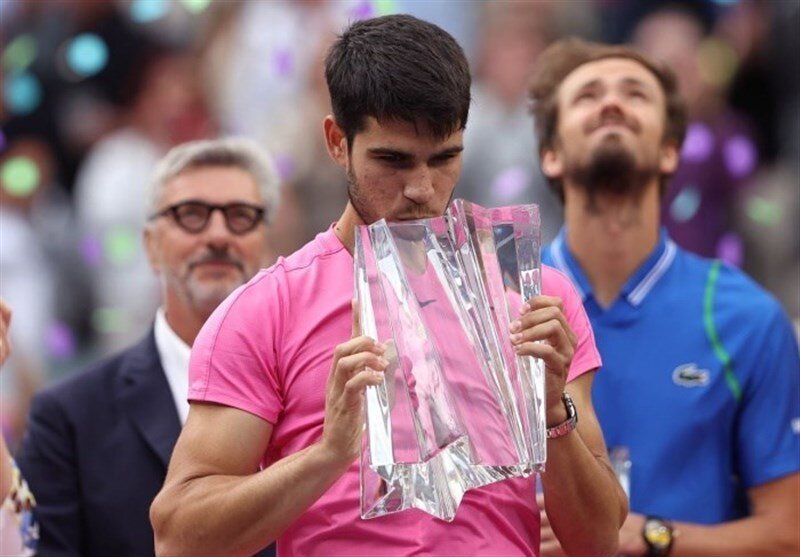 ببینید | لحظه قهرمانی کارلوس آلکاراس در تنیس ایندین ولز با شکست مدودف