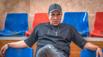 عکس | قاب‌های باورنکردنی از ایفای نقش مهدی حسین‌نیا در گریم‌های متفاوت