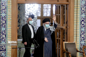 سخنرانی رهبر انقلاب در اجتماع زائران و مجاوران حرم رضوی