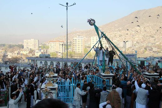 جشن نوروز ۱۴۰۲ و جهنده بالا در «زیارت سخی» کابل/ عکس