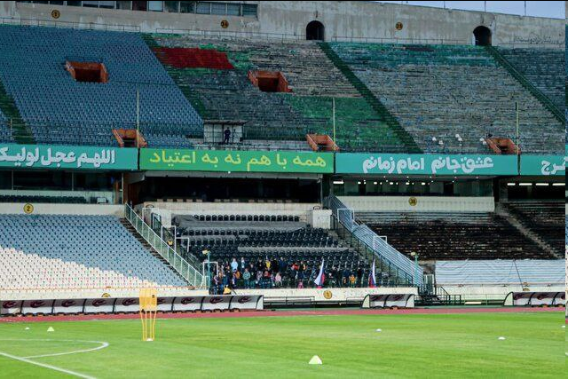 عکس | استادیوم آزادی برای روس ها عجیب غریب است!