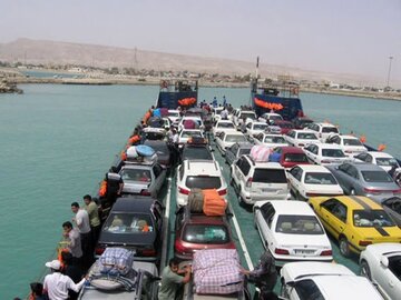 ۲۳۰ هزار گردشگر در ۶ روز به قشم وارد شدند / استقبال چشمگیر گردشگران از سفر به قشم