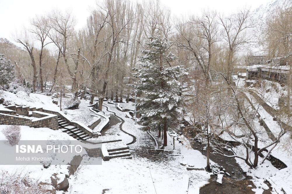 بارش برف بهاری در این استان مسافرپذیر/ عکس