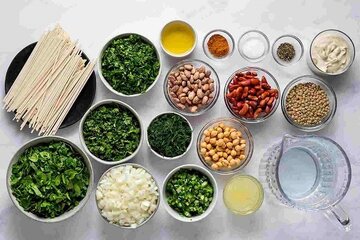 آموزش پخت آش رشته و شعله زرد در ۲ دقیقه