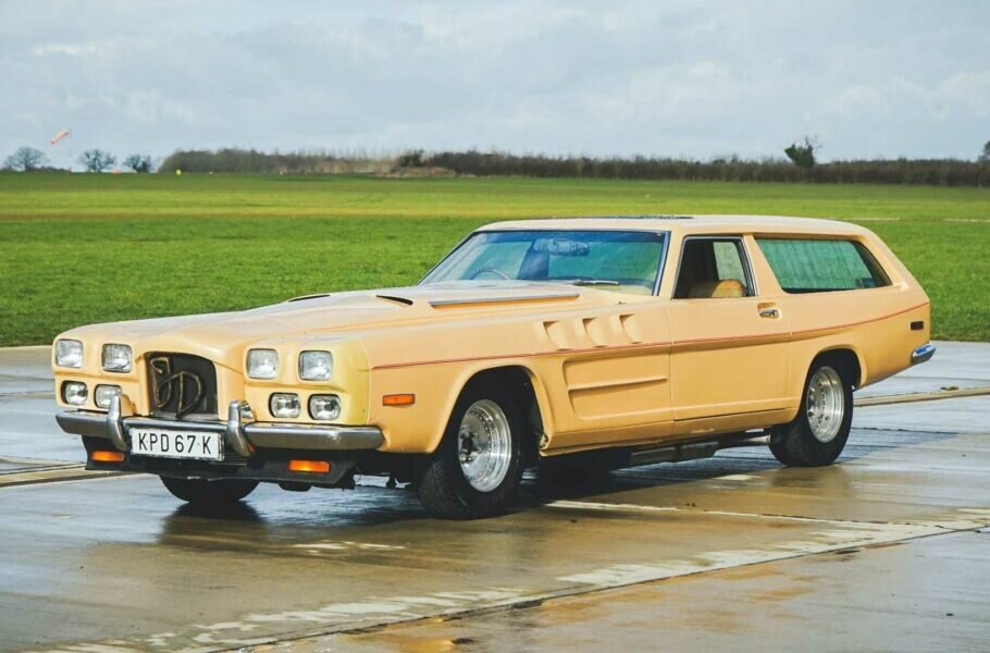 هیولا راهی حراجی می‌شود؛ خودرویی که موتور هواپیما را داراست/ عکس