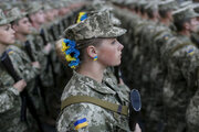عکس | استایل جالب یک سرباز زن اوکراینی پیش از شروع جنگ