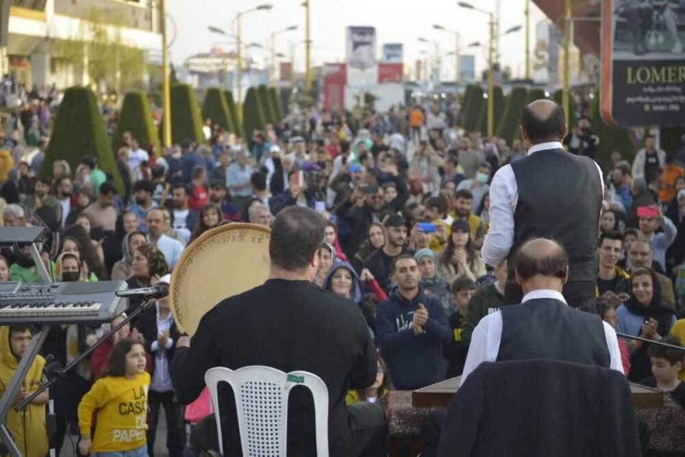 گردشگران نوروزی نیمه اول تعطیلات عید به ۷۰۰ هزار نفر رسید