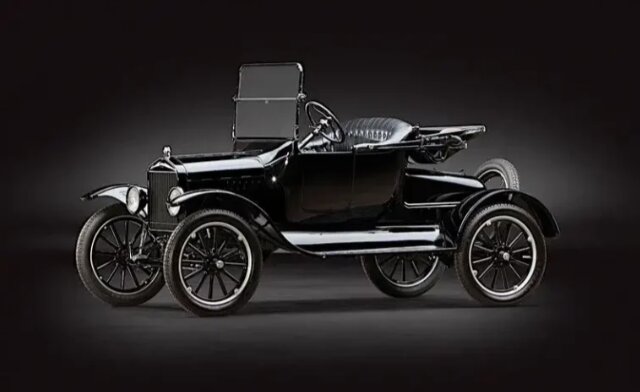 نمادینترین و مشهورترین خودروی خودروسازان معتبر جهانی/ عکس