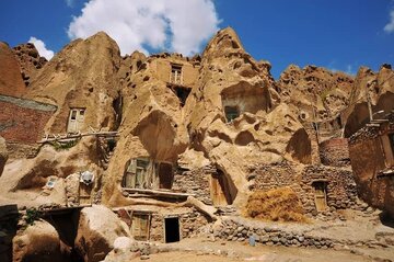 پیشنهاد سفر به روستایی که دیروز ثبت جهانی شد/ سفری شیرین به روستای کله‌قندی ایران