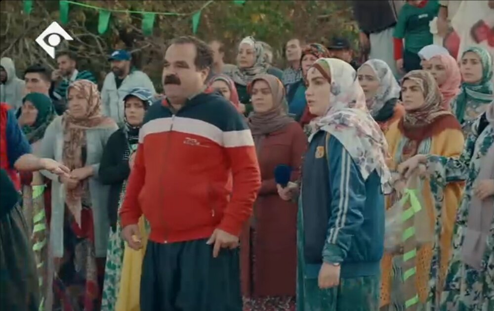 عکس | خانمها در تلویزیون مجوز ورود به استادیوم را گرفتند!