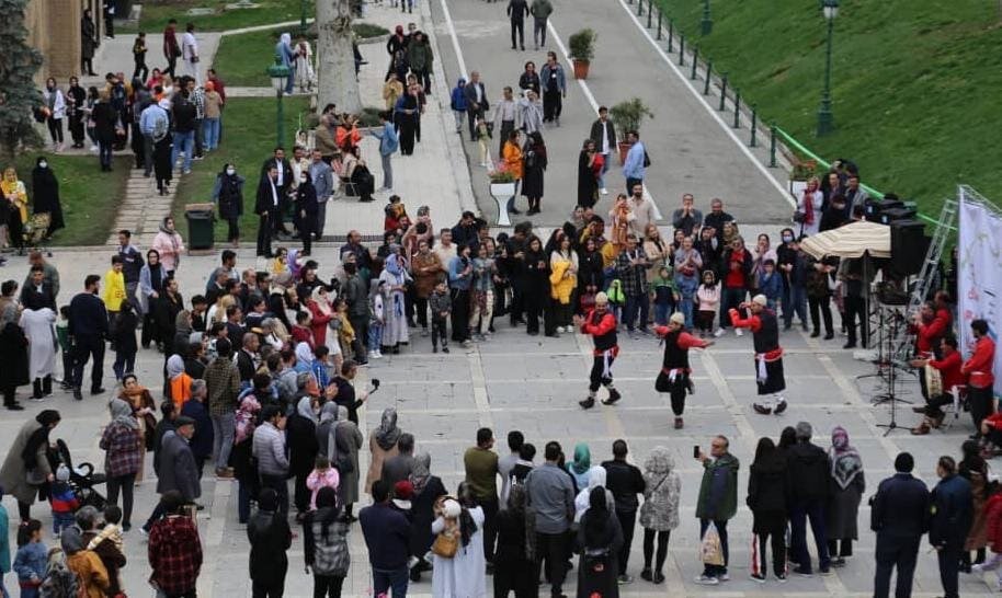 ویژه برنامه های نوروز 1402 مجموعه نیاوران؛ از اجرای گروه های موسیقی آیینی تا ویژه برنامه های کودکان و نوجوانان