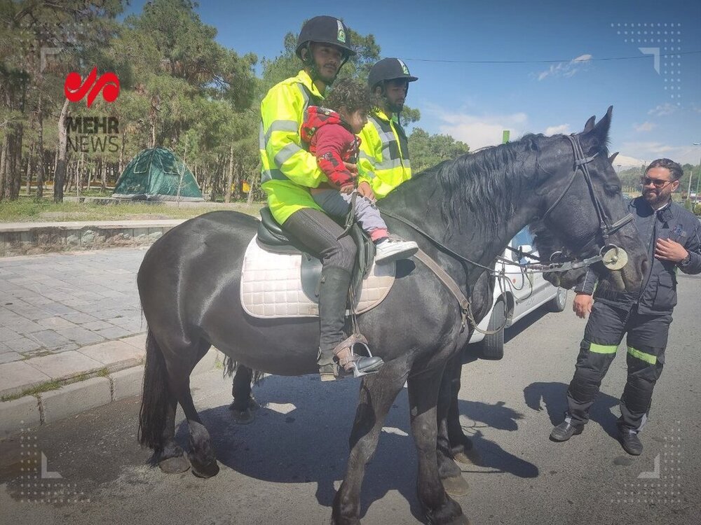 حضور متفاوت یگان اسب سوار در تهران