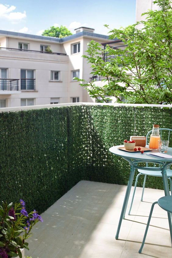 با هزینه معقول یک بالکن سبز داشته باشید