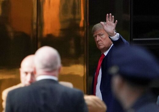 هجوم طرفداران ترامپ به سمت محل جلسه محاکمه وی در نیویورک هجوم طرفداران ترامپ به سمت محل جلسه محاکمه وی در نیویورک