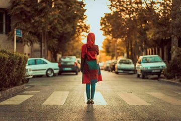 «مسئله حجاب» مدل ۱۴۰۲؛ از سطل ماست تا درخواست برای دخالت ارتش/ «با گل دادن به زنان بیحجاب کاری پیش نمیرود» «مسئله حجاب» مدل ۱۴۰۲؛ از سطل ماست تا درخواست برای دخالت ارتش/ «با گل دادن به زنان بیحجاب کاری پیش نمیرود»