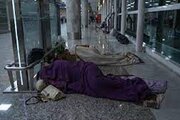 ببینید | بیداد فقر در آرژانتین؛ پناه بی‌خانمان‌ها به فرودگاه