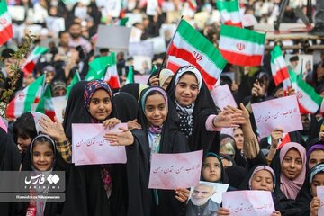 کیهان: زنان و دختران ایرانی به درخواست رسانه های ضدانقلاب پاسخ منفی دادند/ آنها باحجاب و دارای پوشش مناسب اند کیهان: زنان و دختران ایرانی به درخواست رسانه های ضدانقلاب پاسخ منفی دادند/ آنها باحجاب و دارای پوشش مناسب اند