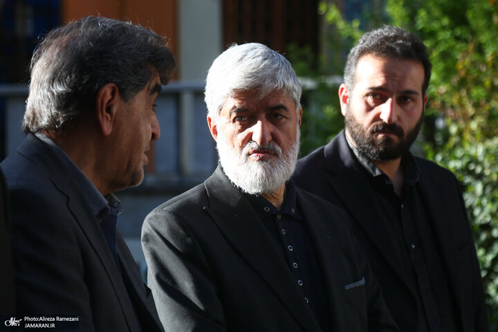 تصاویر | حسن روحانی، لاریجانی و چهرههای مطرح اصولگرا در مراسم ختم همسر شهید مطهری 2