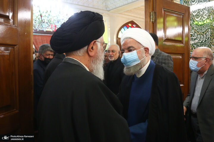 تصاویر | حسن روحانی، لاریجانی و چهرههای مطرح اصولگرا در مراسم ختم همسر شهید مطهری 6
