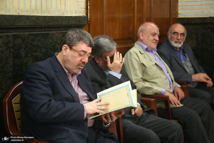 تصاویر | حسن روحانی، لاریجانی و چهرههای مطرح اصولگرا در مراسم ختم همسر شهید مطهری 16