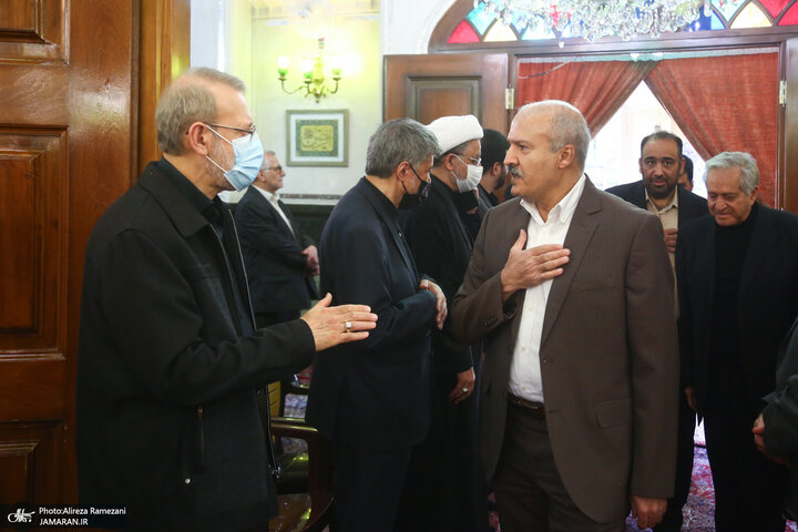 تصاویر | حسن روحانی، لاریجانی و چهرههای مطرح اصولگرا در مراسم ختم همسر شهید مطهری 13